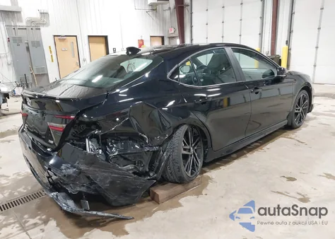 2025 Toyota Camry Xse z USA, uszkodzony, nr VIN 4T1DBADKXSU503166